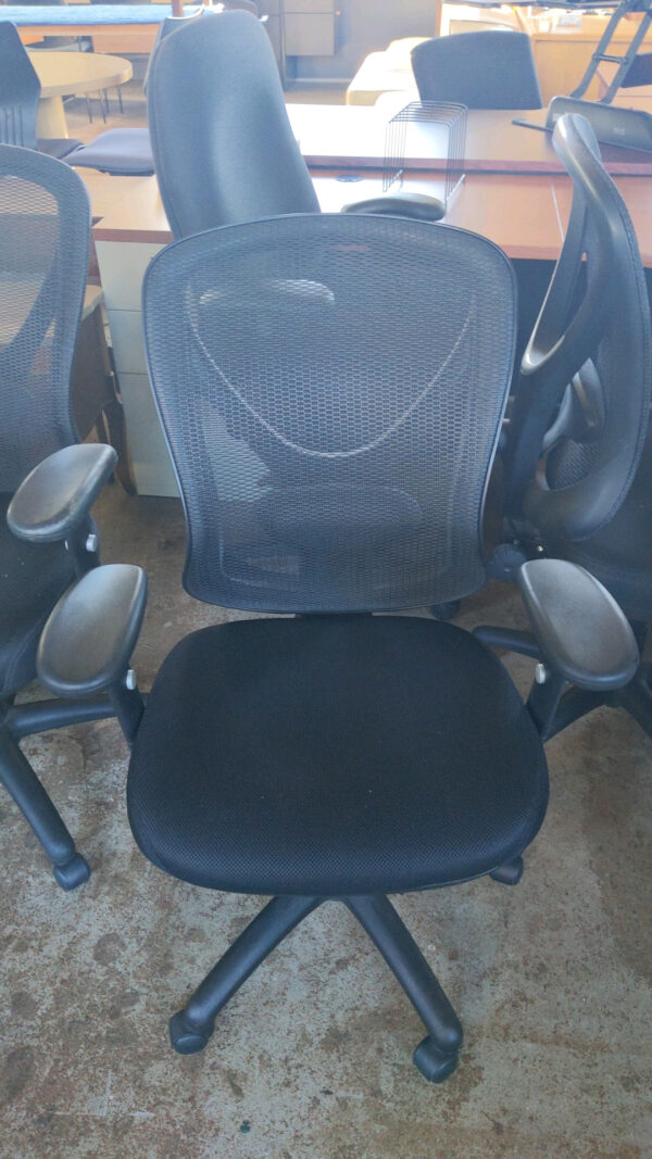 Staples Carder Mesh Back Fabric Computer and Desk Chair, Black