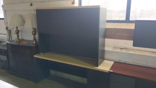 Desk with credenza and hutch by candex - Image 4