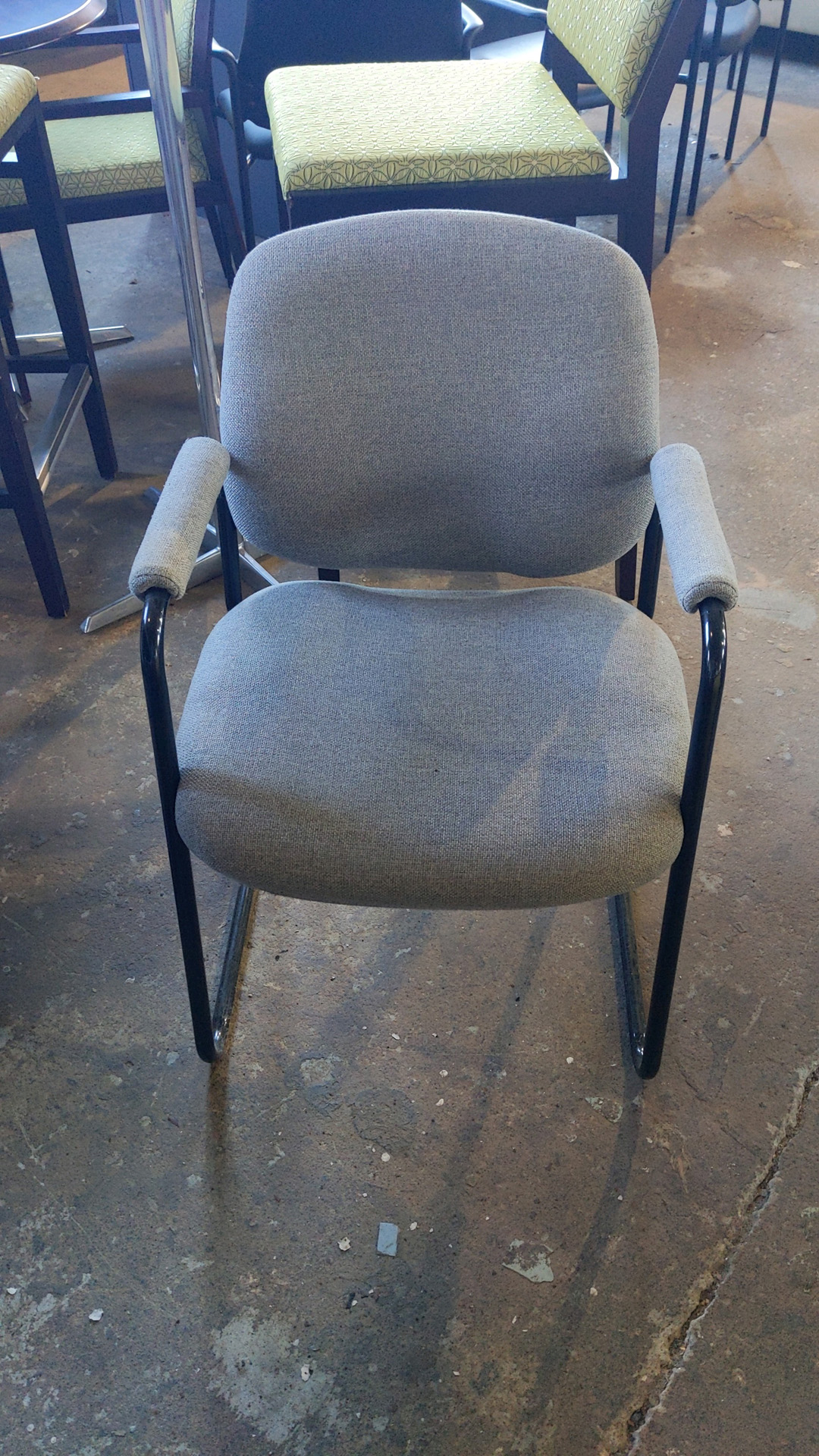 Gray Guest Chair – Brown Office Solutions