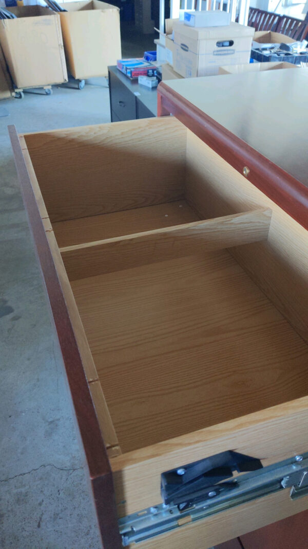 Wood 4 drawer lateral - Image 3